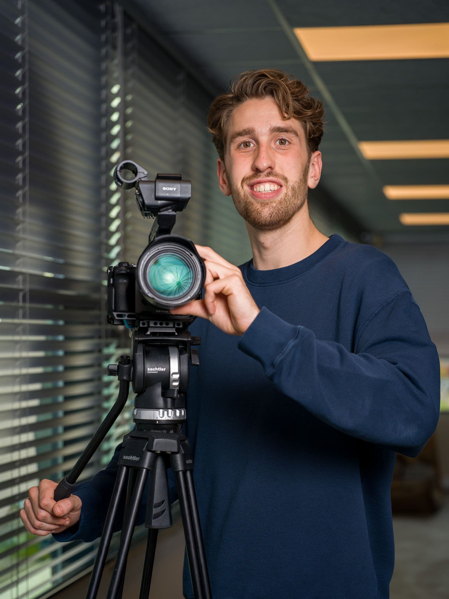 Maikel Douwma achter de camera.